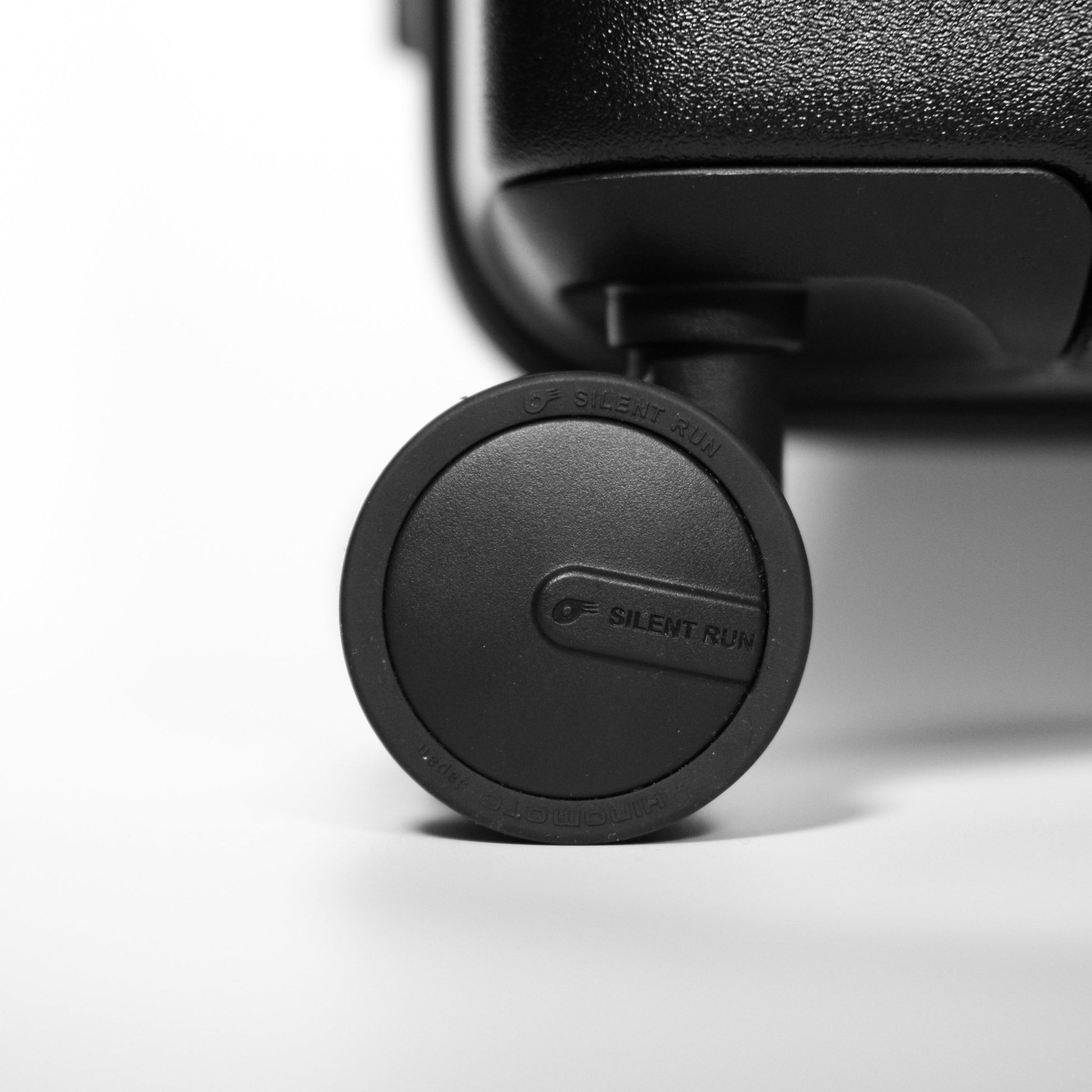 Essential Luxe Suitcase(Black) - aucentic