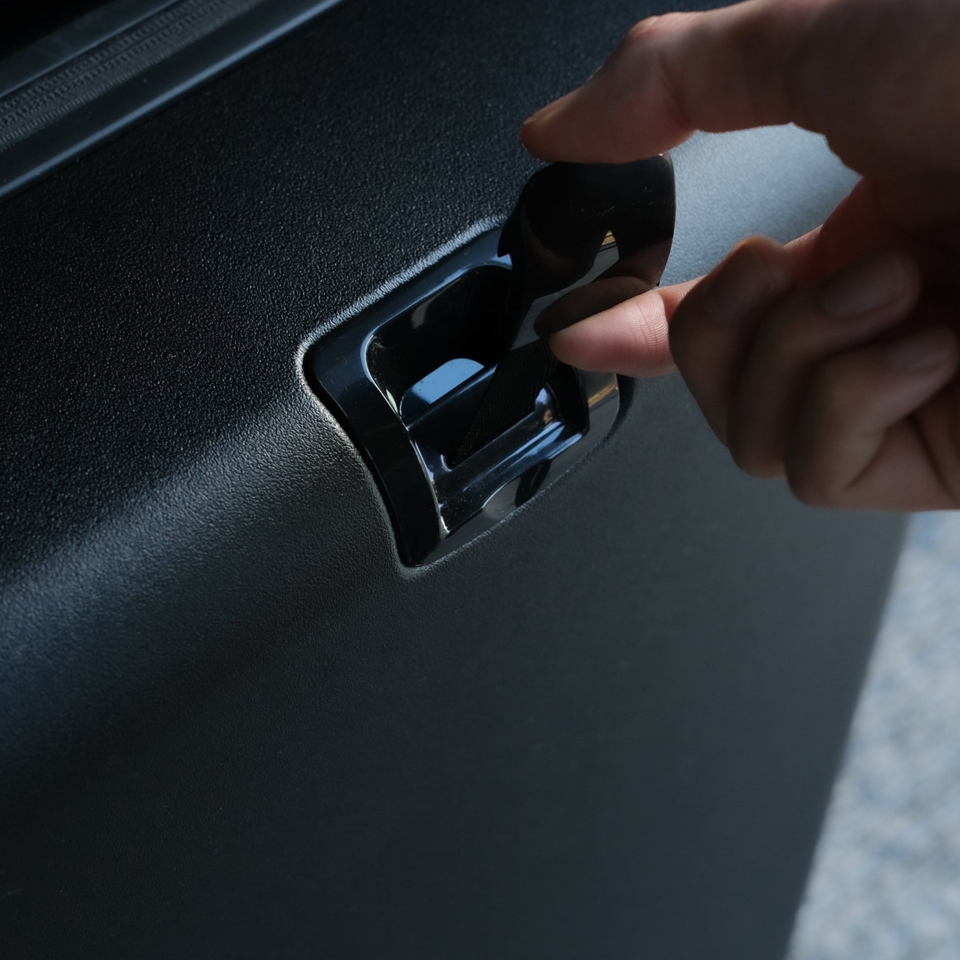 Essential Luxe Suitcase(Black) - aucentic