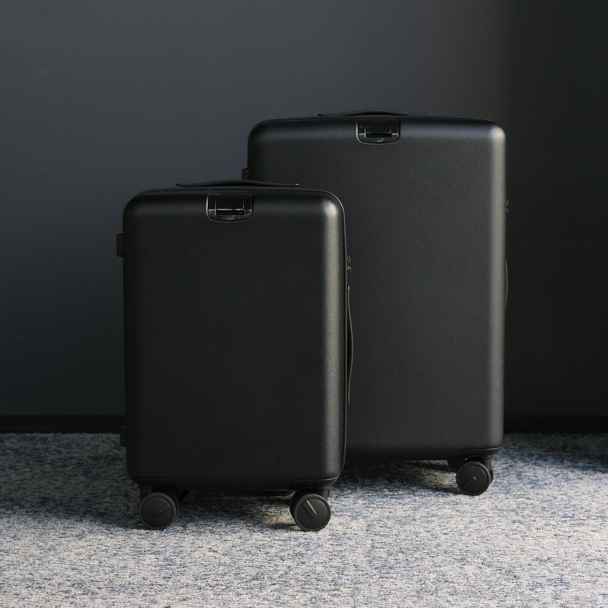 Essential Luxe Suitcase(Black) - aucentic