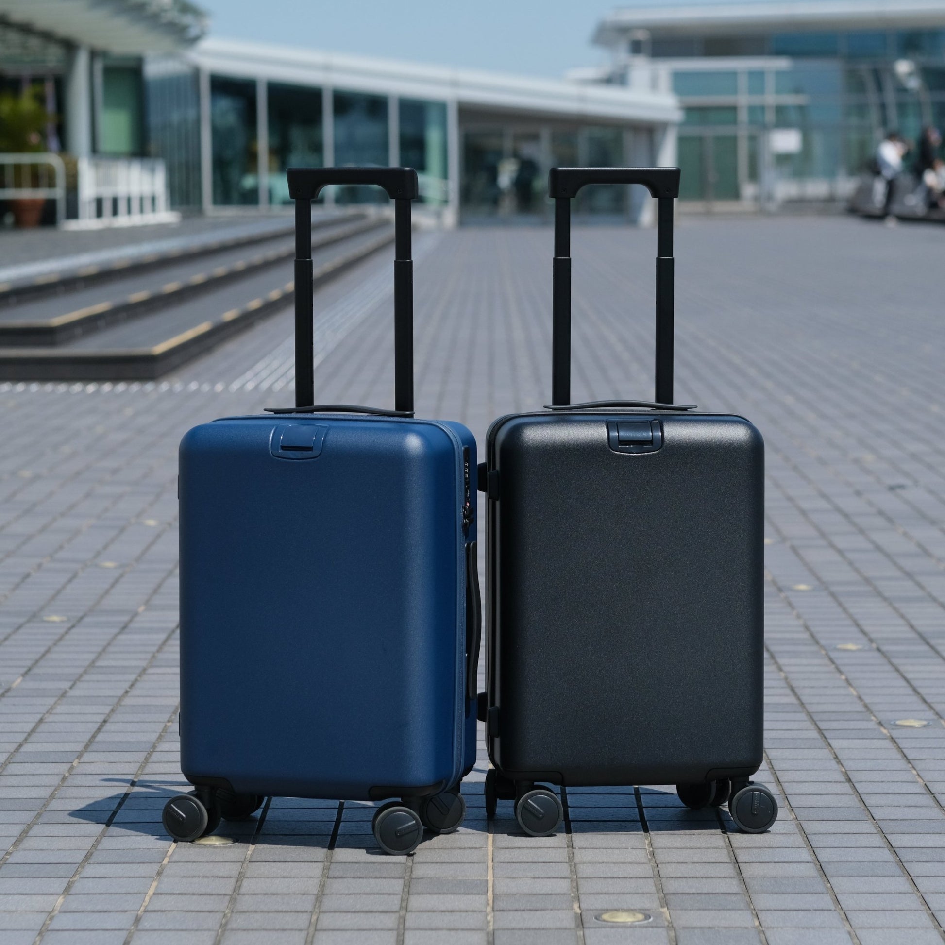 Essential Luxe Suitcase(Black) - aucentic