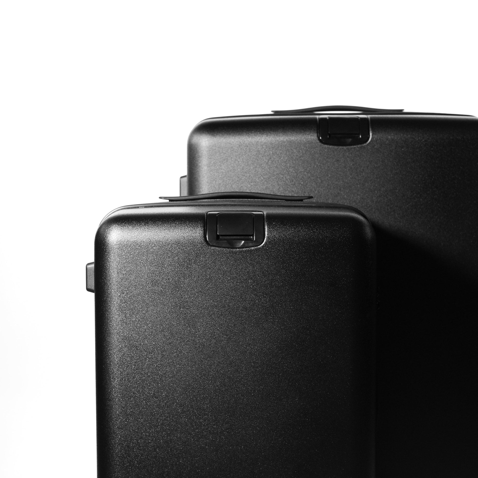 Essential Luxe Suitcase(Black) - aucentic