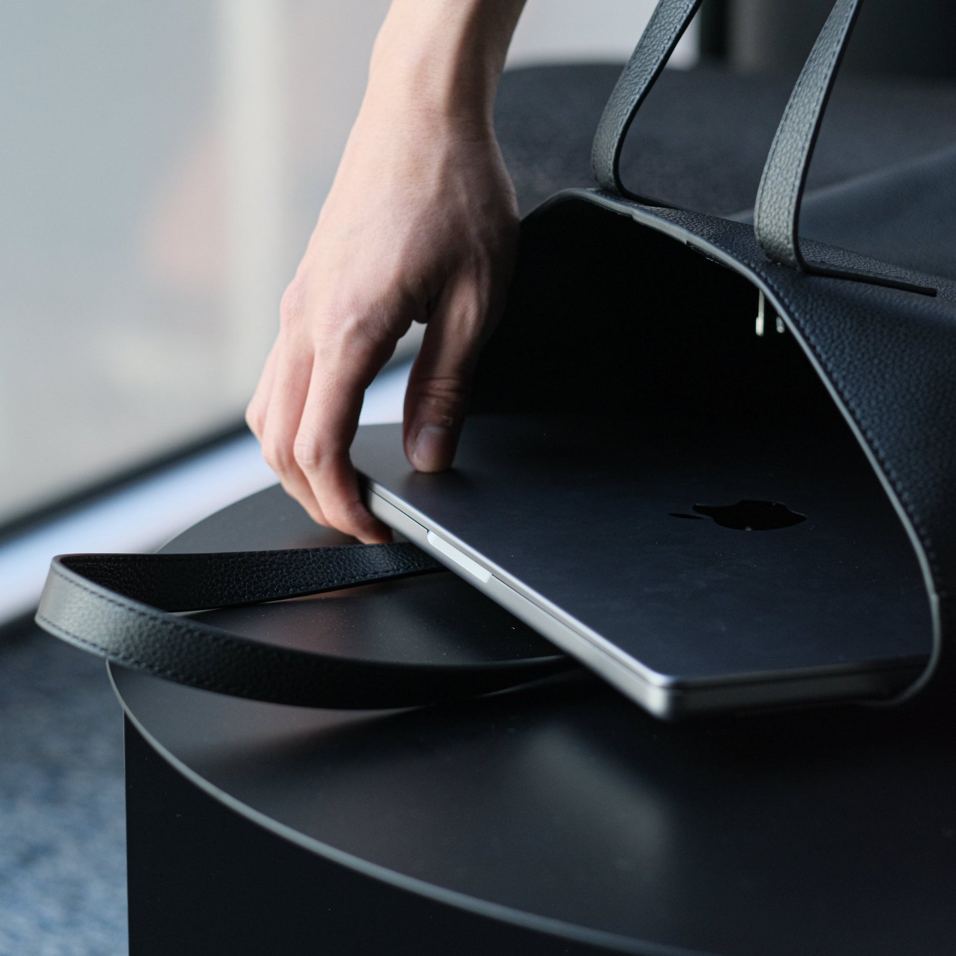 Italian Leather Casual Tote Bag (Beige) - aucentic