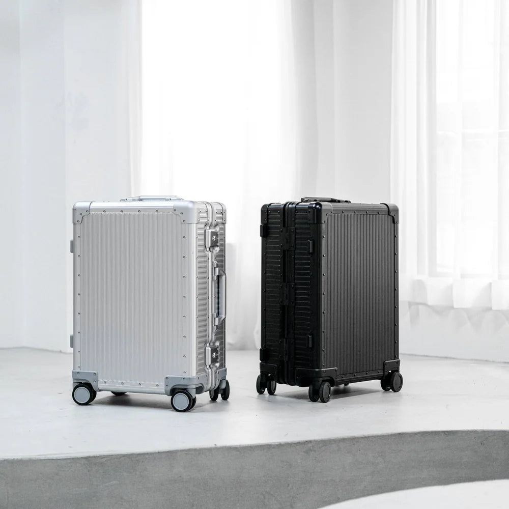 Stripe Aluminium Suitcase(Silver)