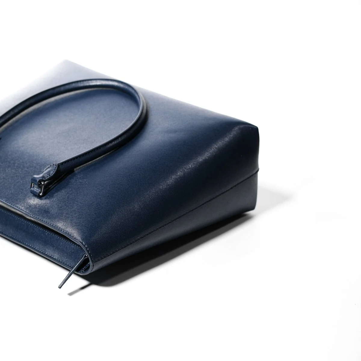 ITALIAN SAFFIANO LEATHER TOTE NAVY