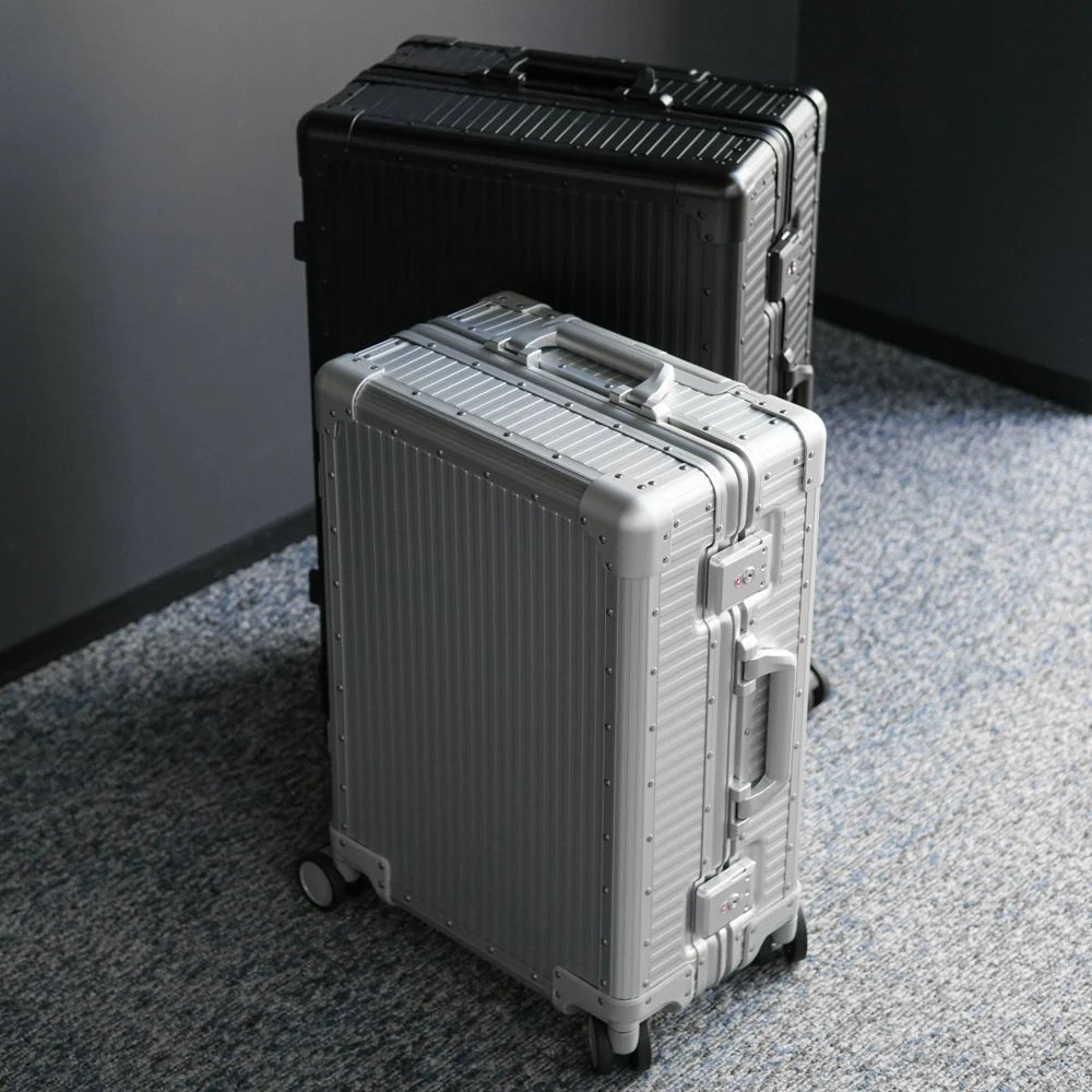 Stripe Aluminium Suitcase(Silver)