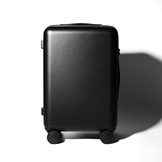 Essential Luxe Suitcase(Black)