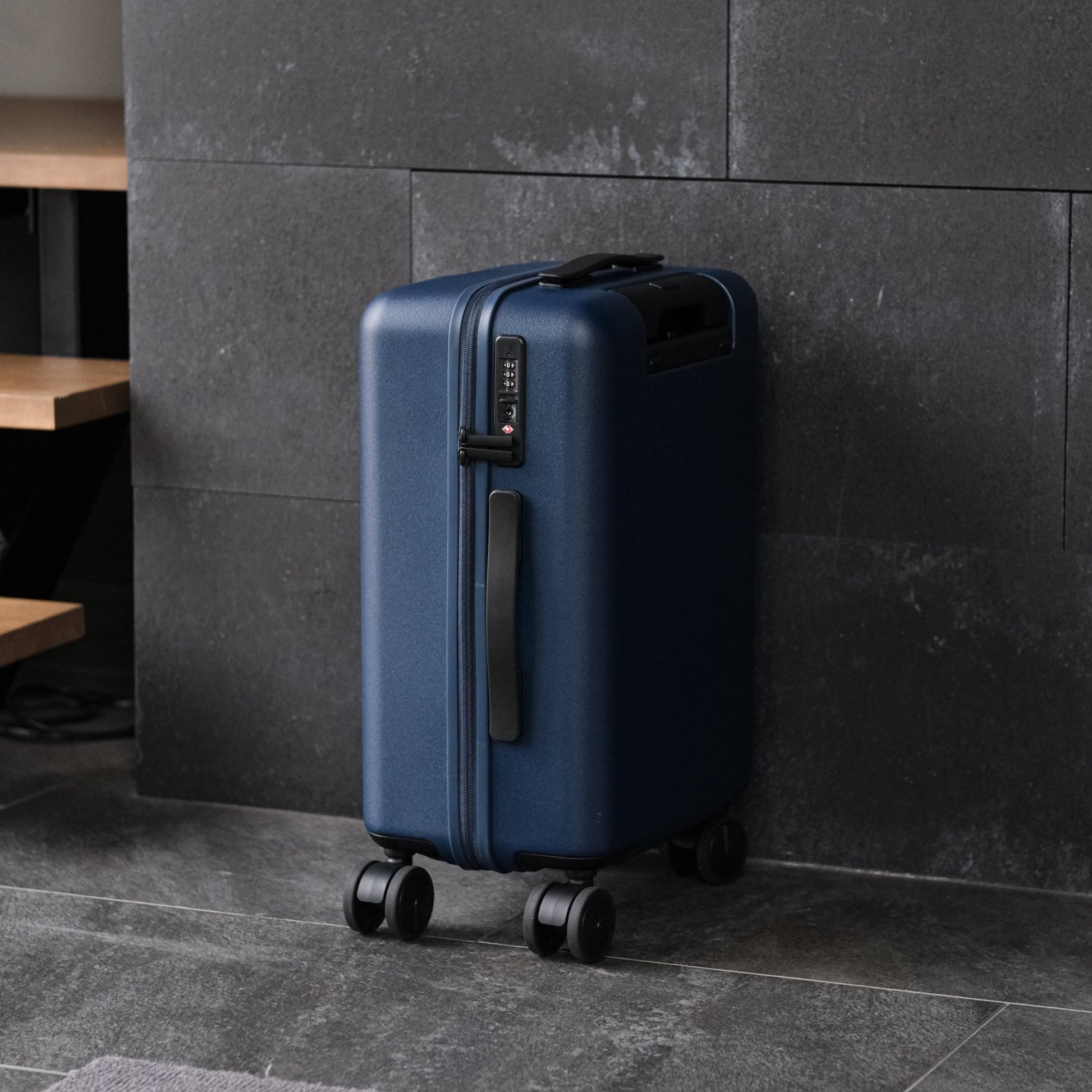 Essential Luxe Suitcase(Dark Blue) - aucentic