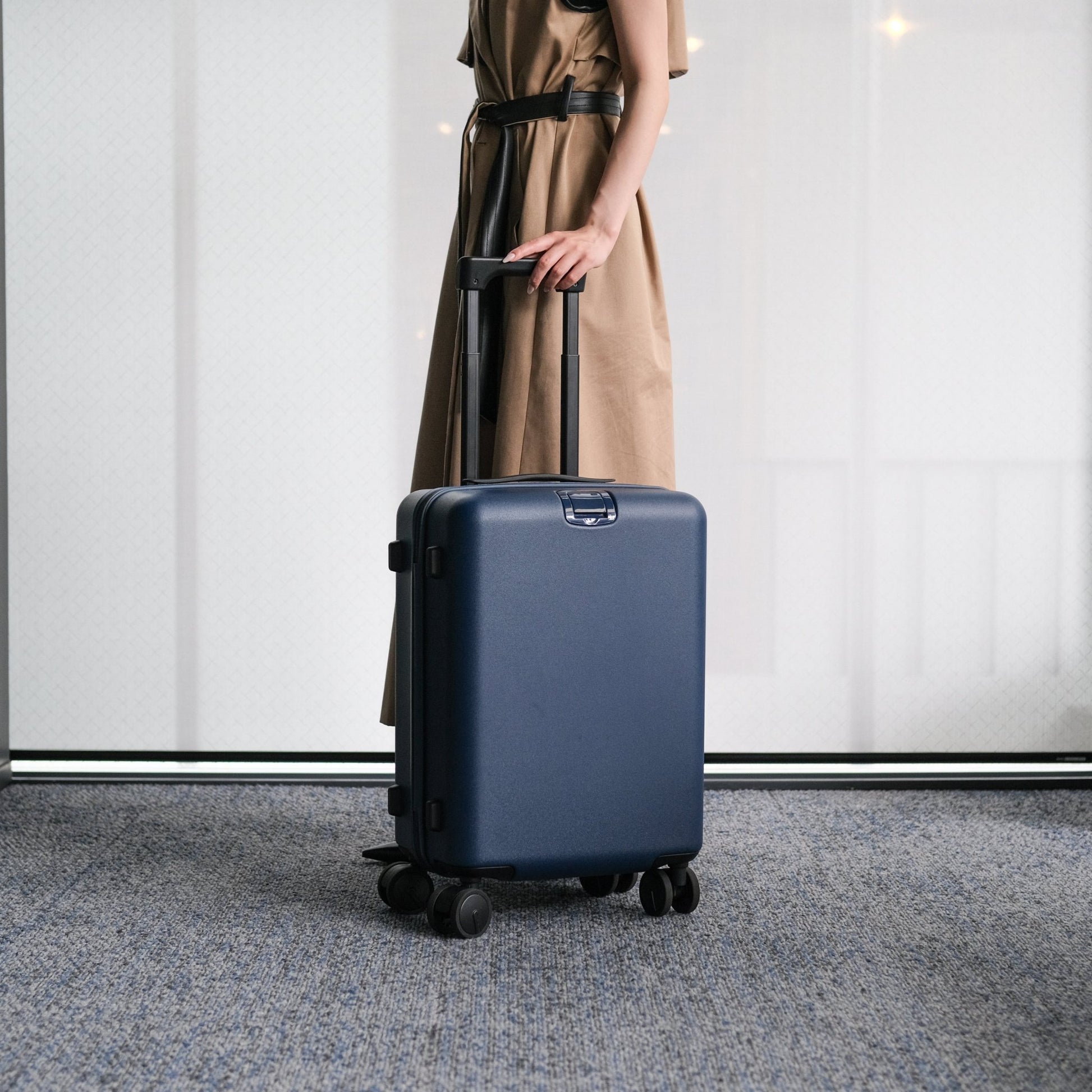 Essential Luxe Suitcase(Dark Blue) - aucentic