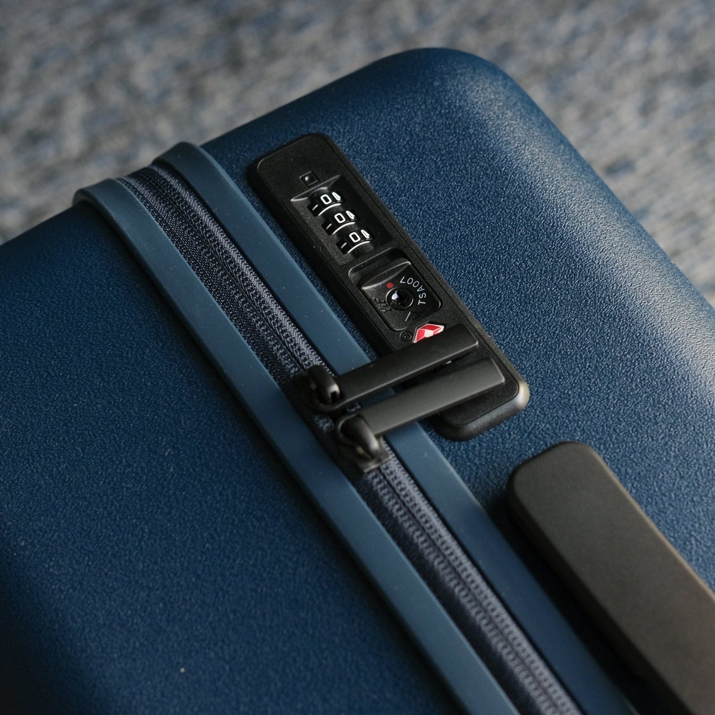 Essential Luxe Suitcase(Dark Blue) - aucentic