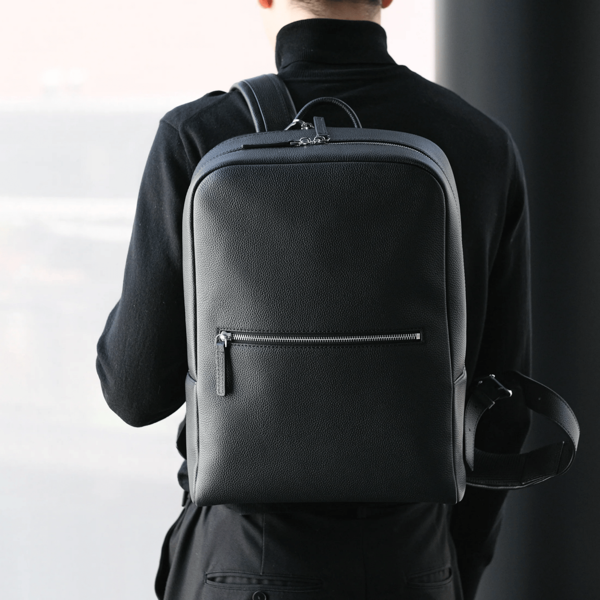Full Grain Leather Backpack - aucentic