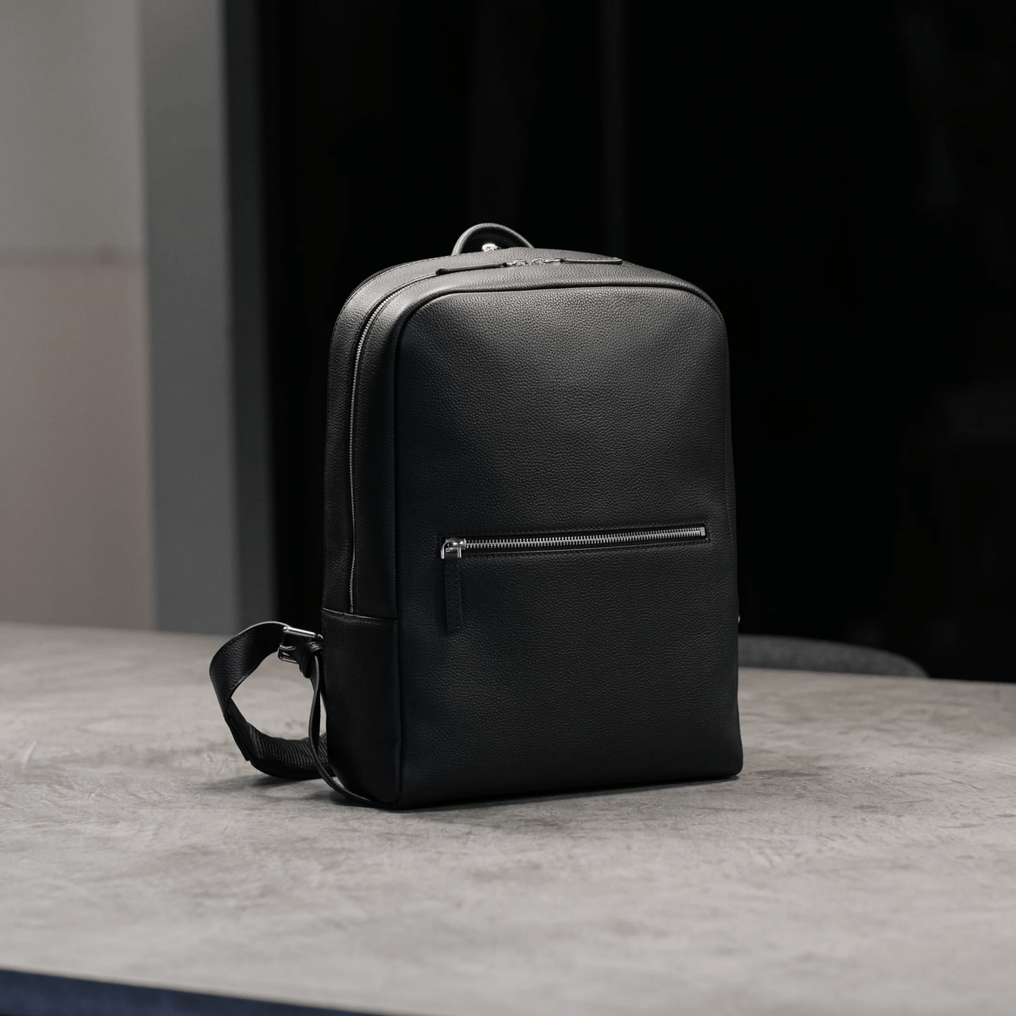 Full Grain Leather Backpack - aucentic