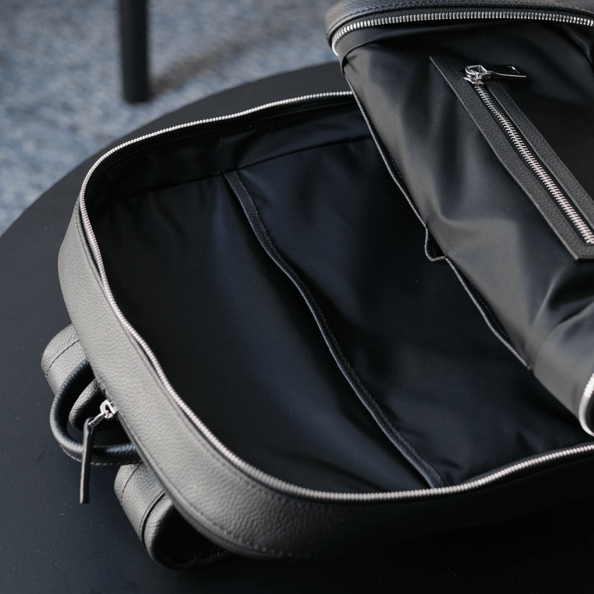 Full Grain Leather Backpack - aucentic