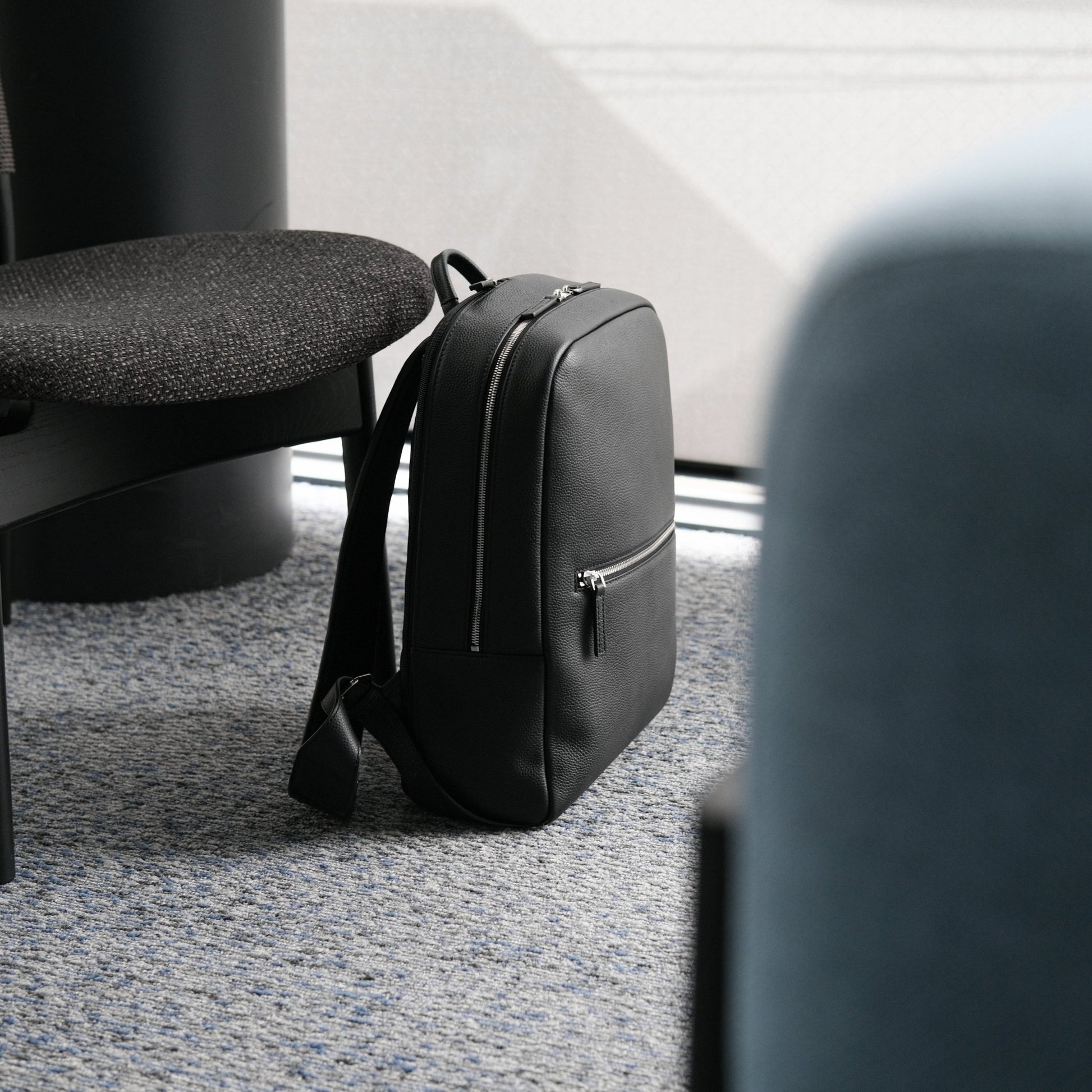 Full Grain Leather Backpack - aucentic