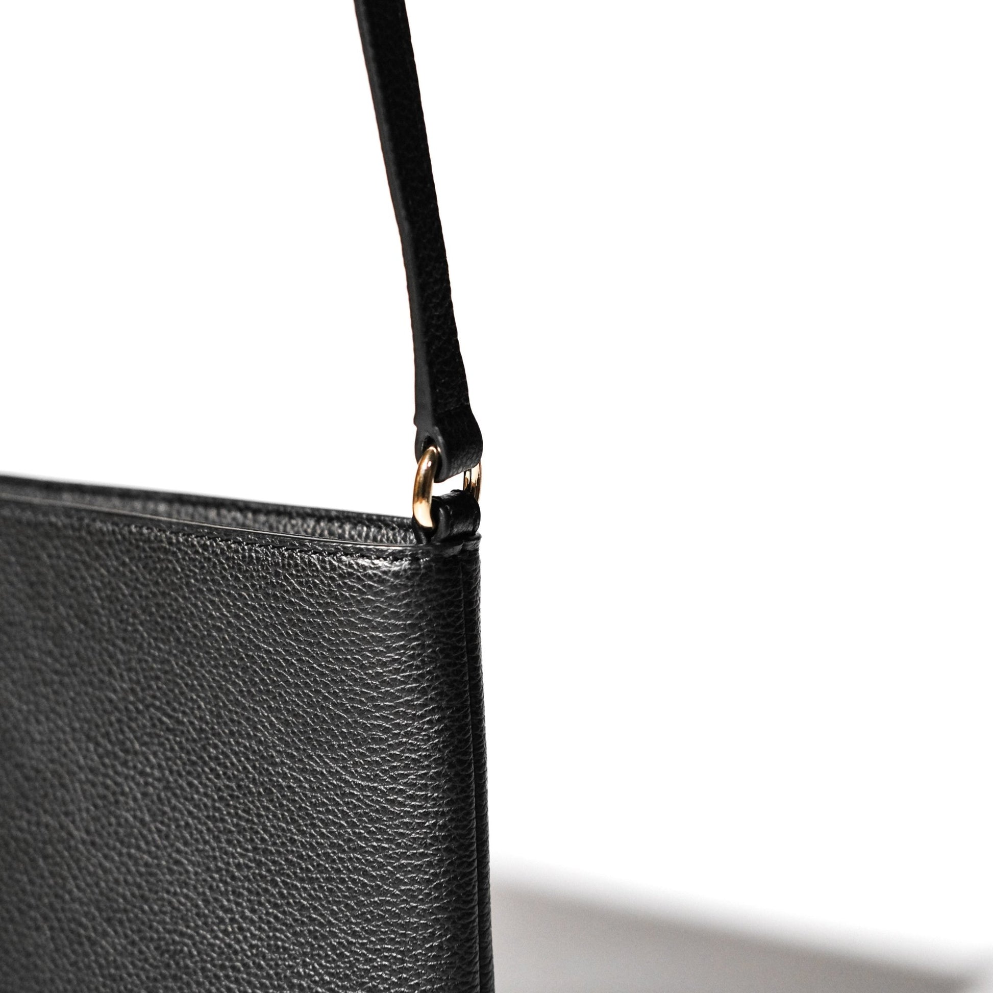 ITALIAN LEATHER SACOCHE - aucentic