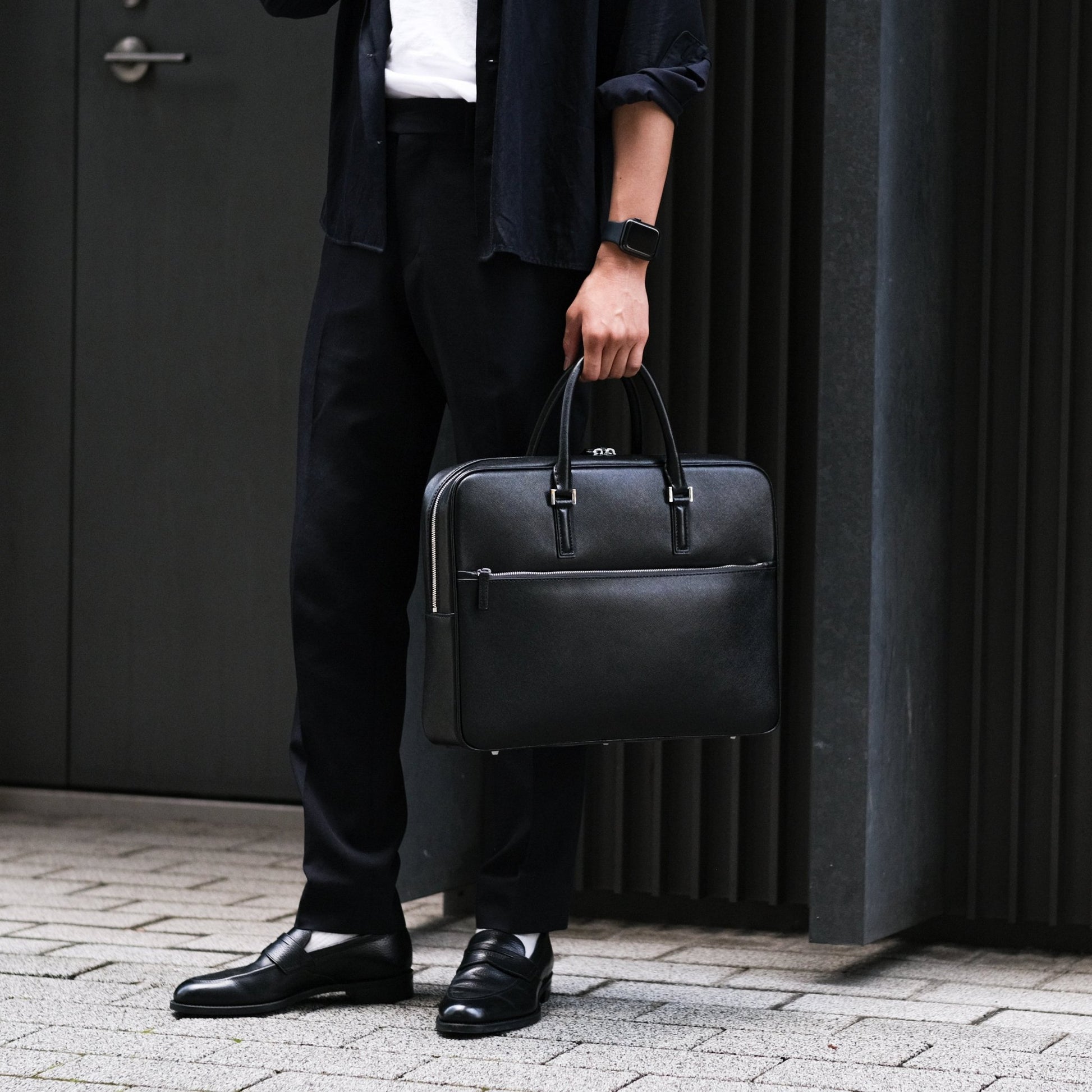 Italian Saffiano Leather Briefcase (with Front Zipper) - aucentic