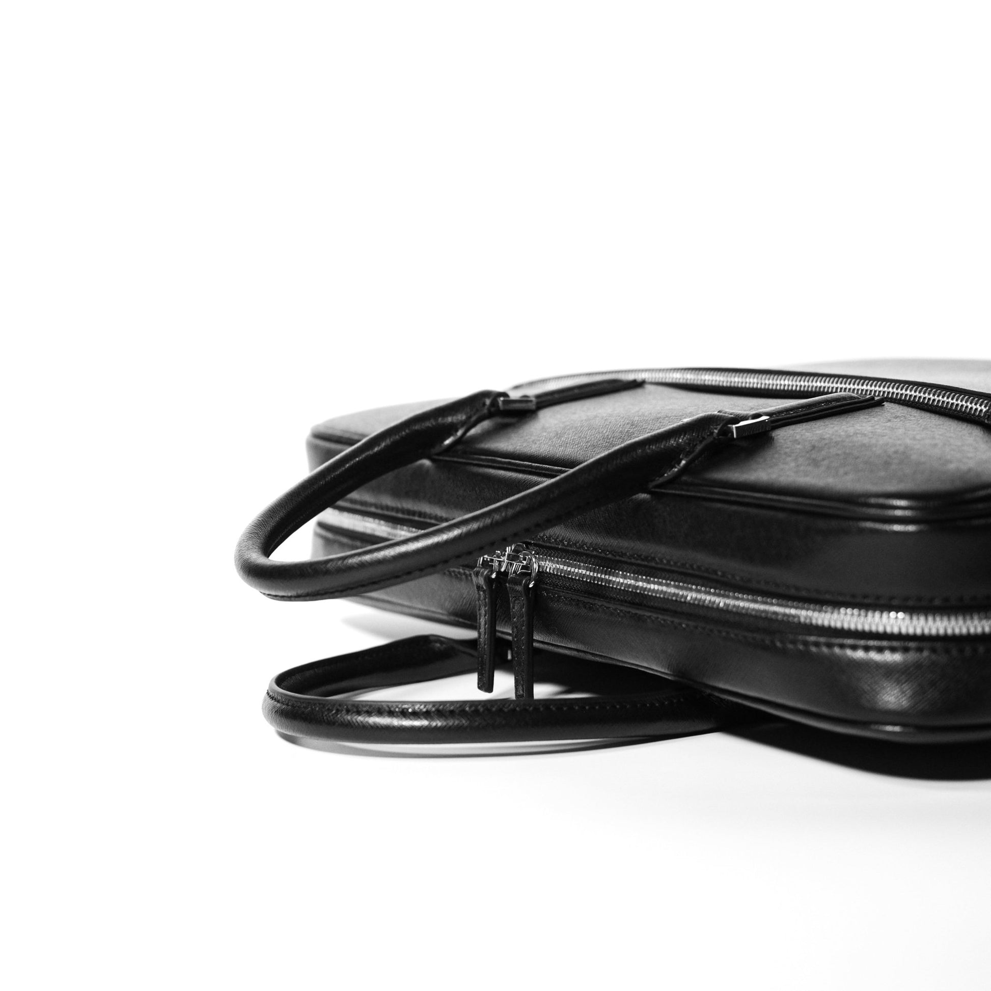 Italian Saffiano Leather Briefcase (with Front Zipper) - aucentic