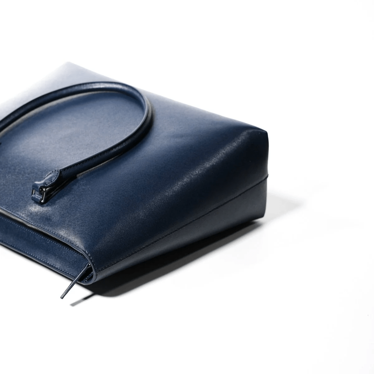ITALIAN SAFFIANO LEATHER TOTE NAVY - aucentic