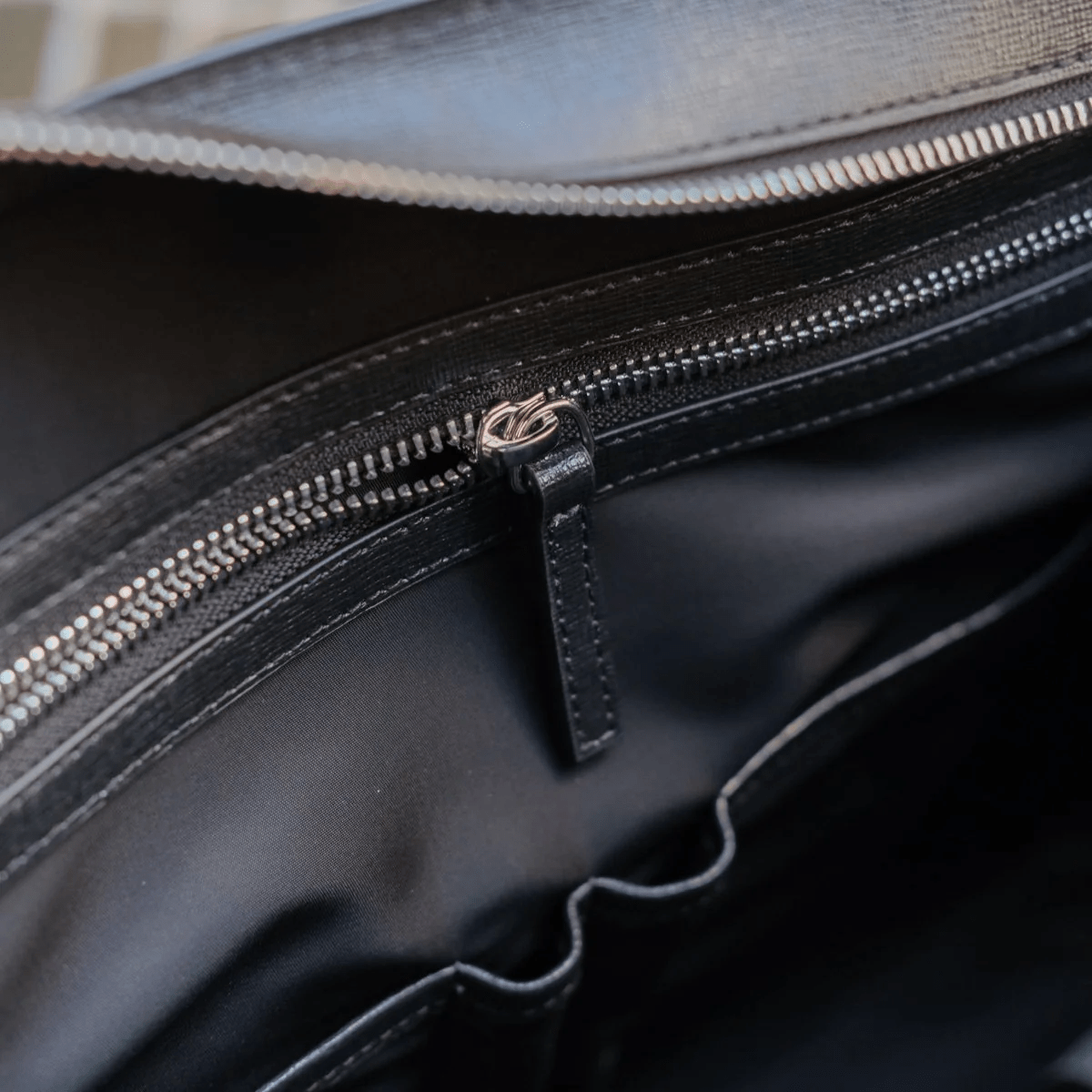 ITALIAN SAFFIANO LEATHER TOTE NAVY - aucentic