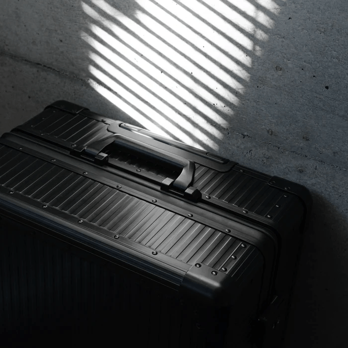 OPUS Stripe Aluminium Suitcase(Black) Op.13 - aucentic