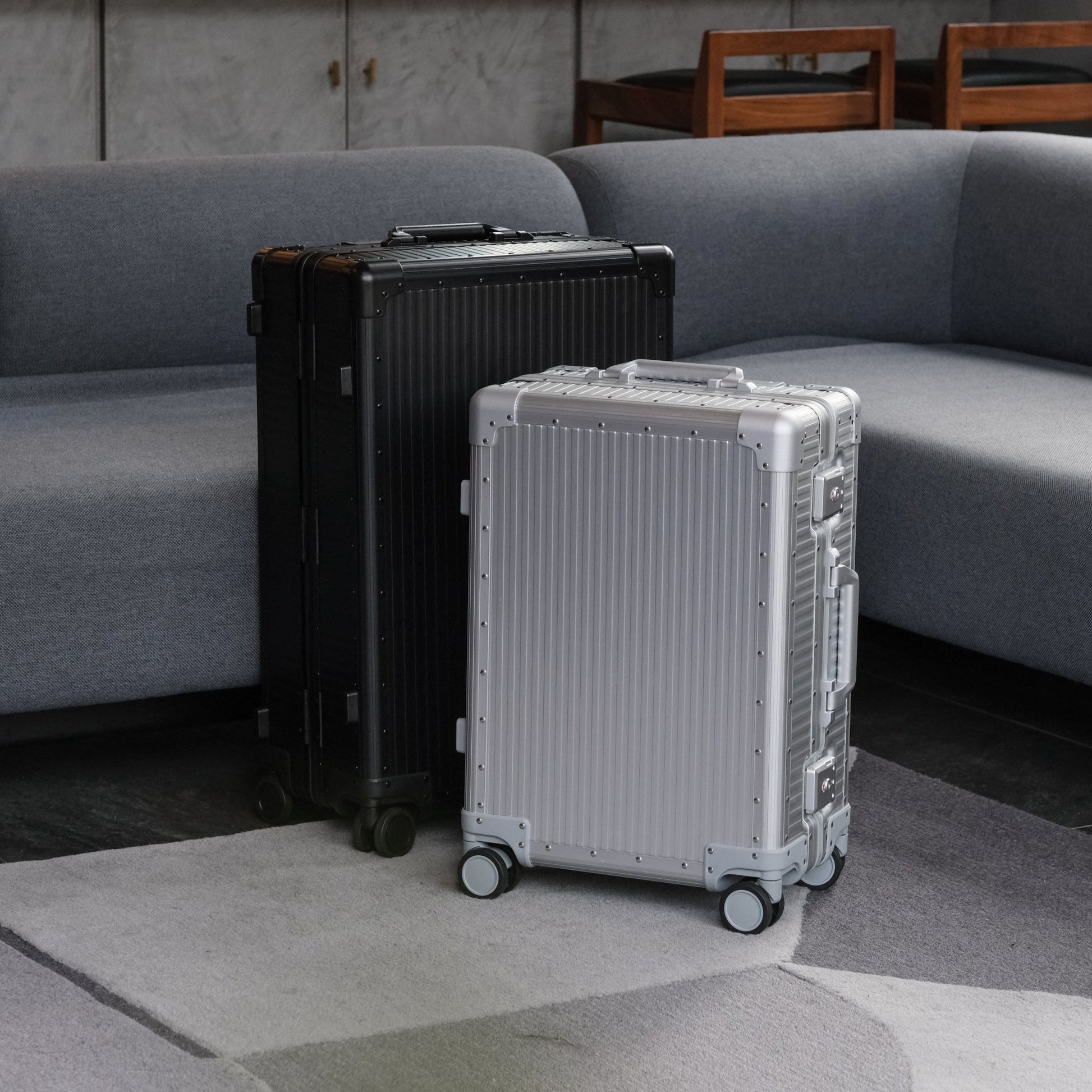 OPUS Stripe Aluminium Suitcase(Black) Op.13 - aucentic