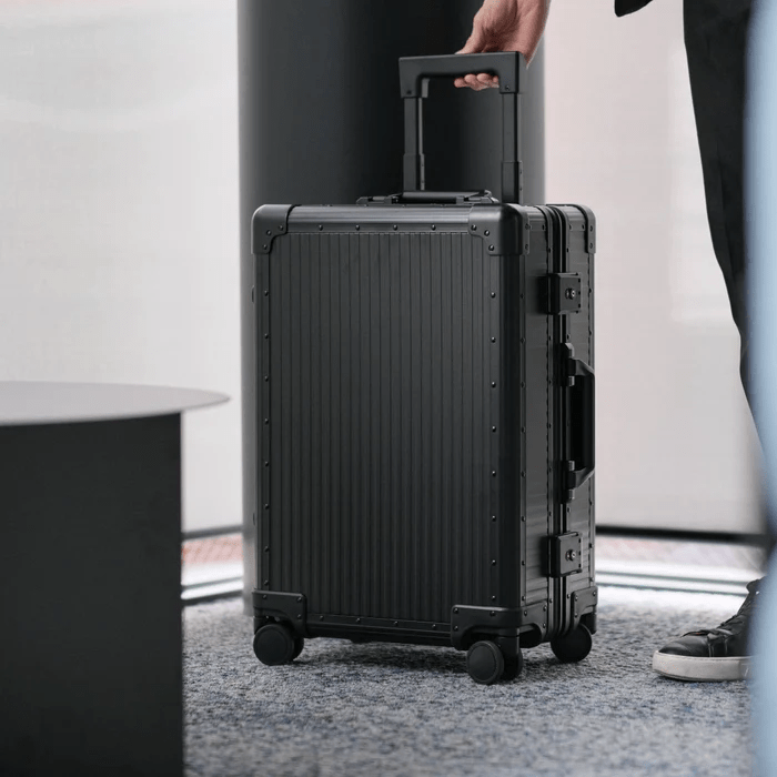 OPUS Stripe Aluminium Suitcase(Black) Op.13 - aucentic