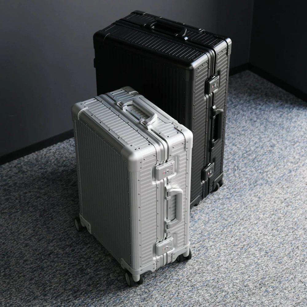 OPUS Stripe Aluminium Suitcase(Black) Op.13 - aucentic