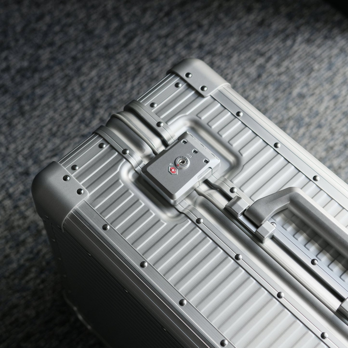 OPUS Stripe Aluminium Suitcase(Silver) Op.13 - aucentic