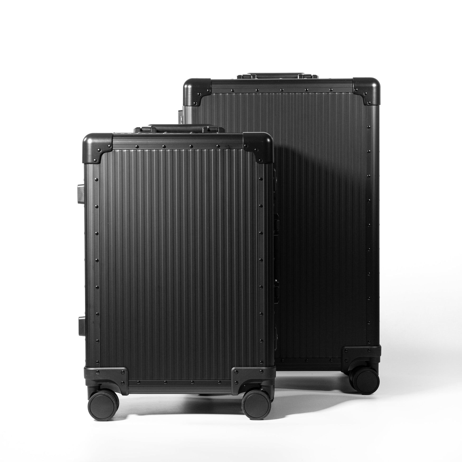 Stripe Aluminium Suitcase(Black) Op.13 - aucentic