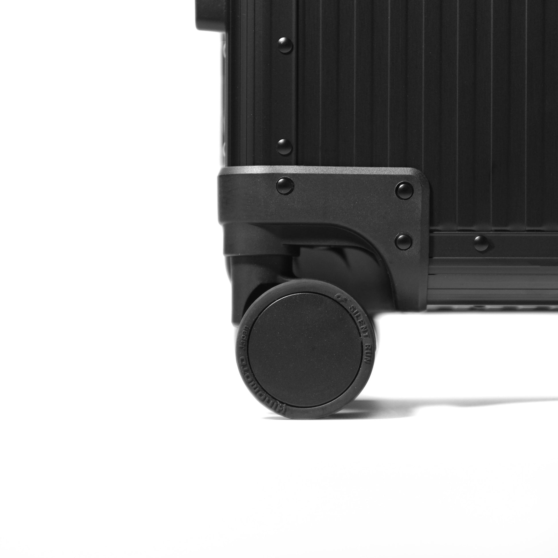 Stripe Aluminium Suitcase(Black) Op.13 - aucentic