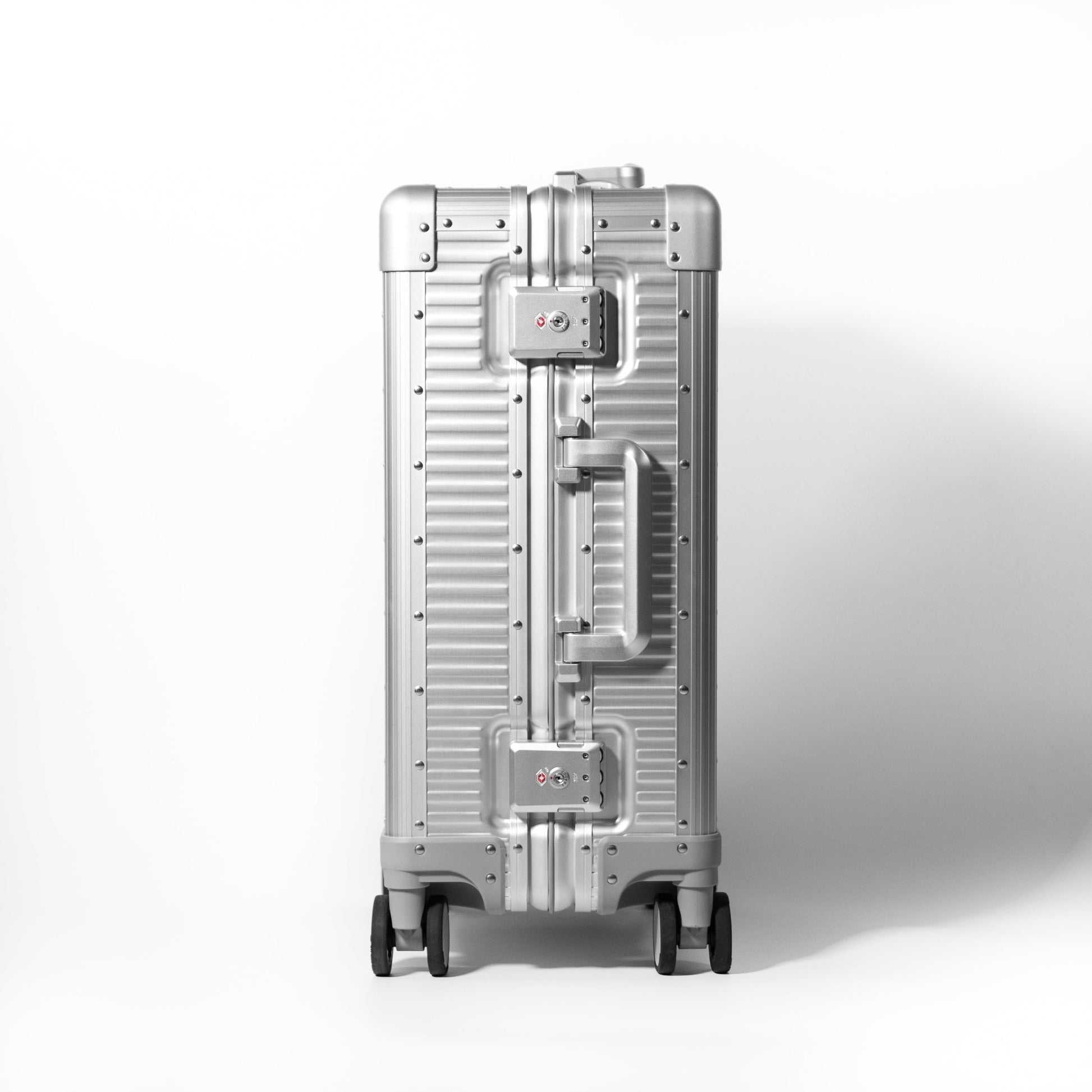 Stripe Aluminium Suitcase(Silver) Op.13 - aucentic