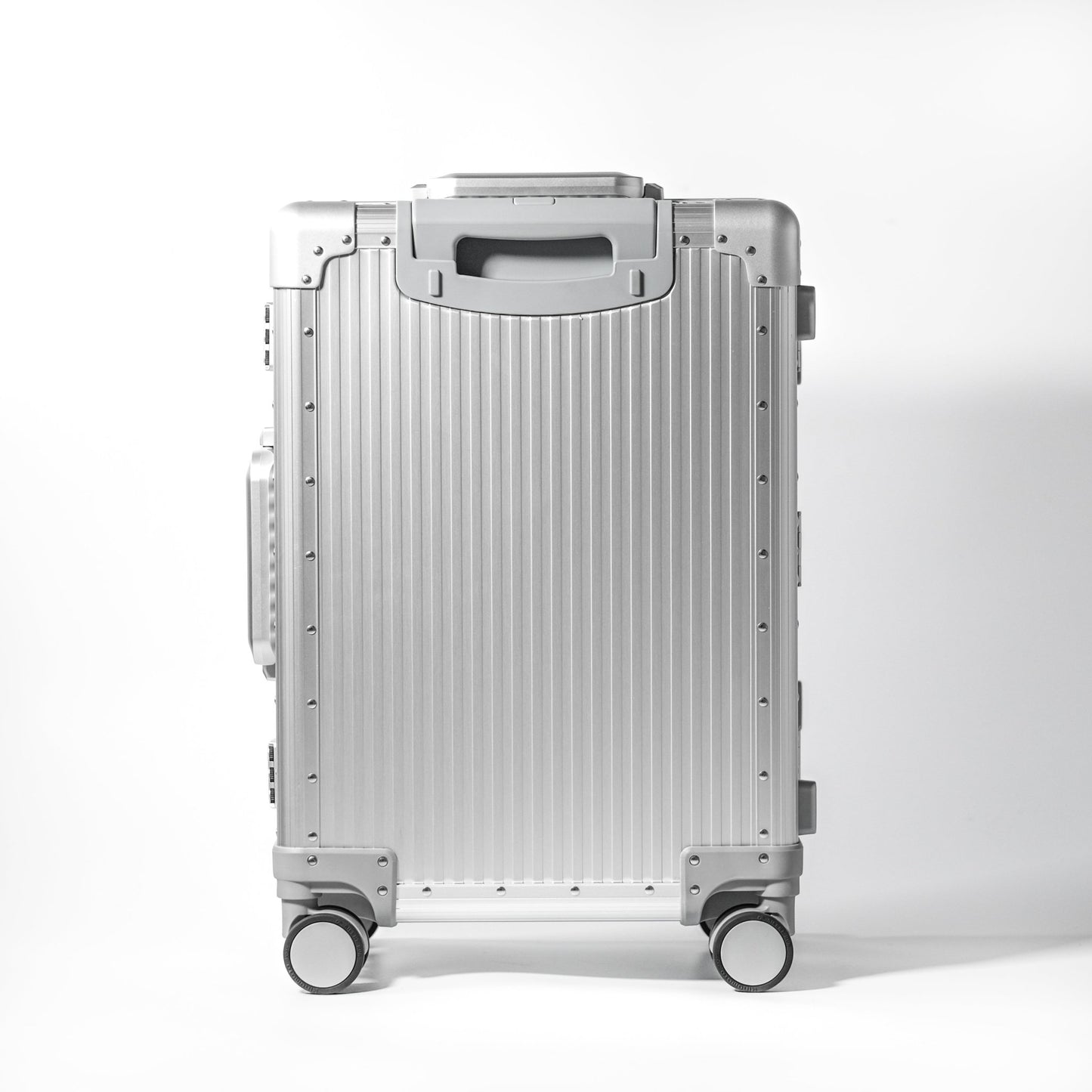 Stripe Aluminium Suitcase(Silver) Op.13 - aucentic
