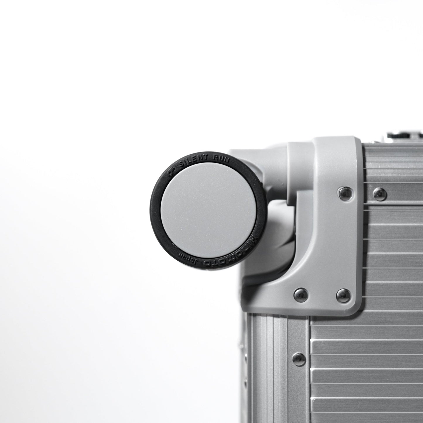 Stripe Aluminium Suitcase(Silver) Op.13 - aucentic